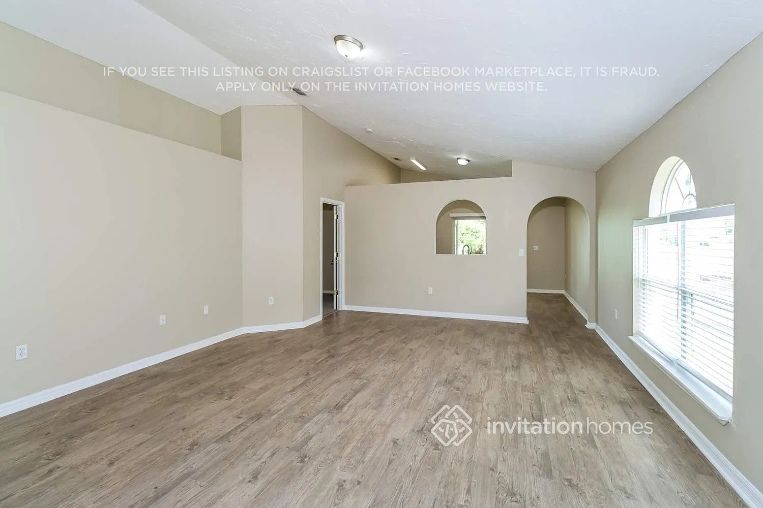 2733 Maderia Cir Melbourne, FL 32935 — Photo 4