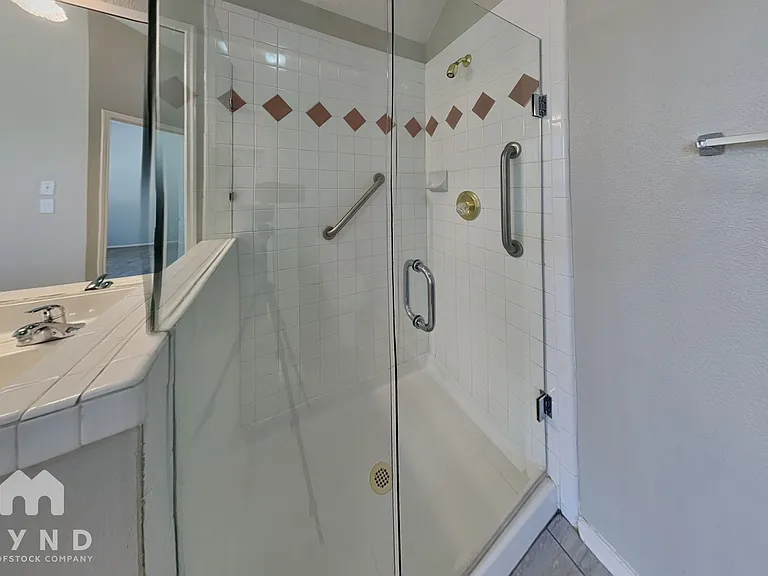 4611 Basil Dr — Photo 10