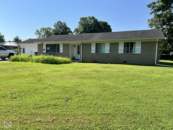 207 W Elm St, Spiceland, IN 47385