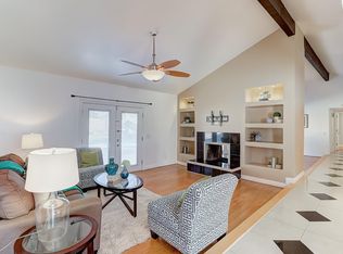 2402 E Christy Dr, Phoenix, AZ 85028