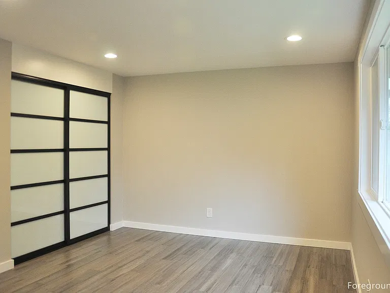 11304 NE 61st Pl — Photo 5