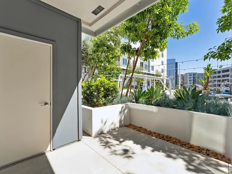 Vive Luxe, San Diego, CA, Patio with Extra Storage