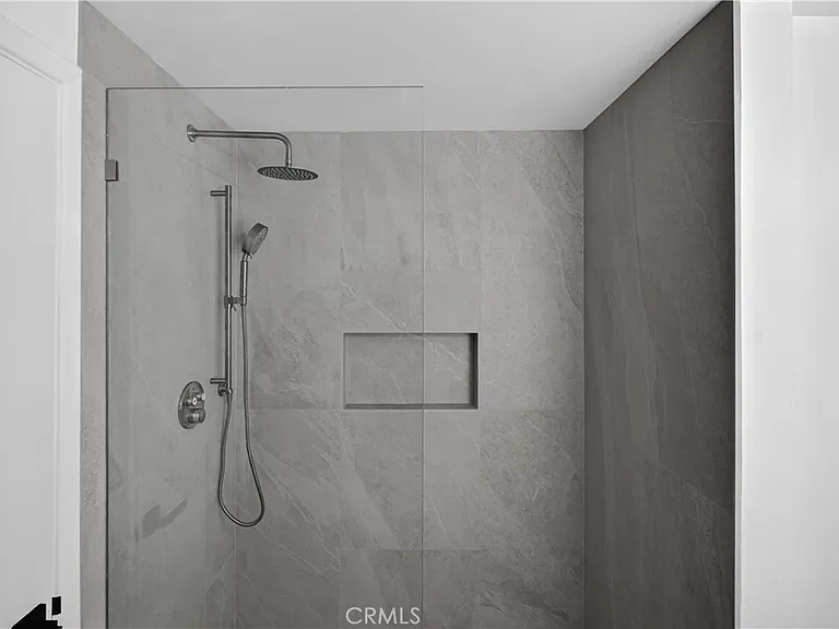 428 Cabrillo Ter — Photo 11