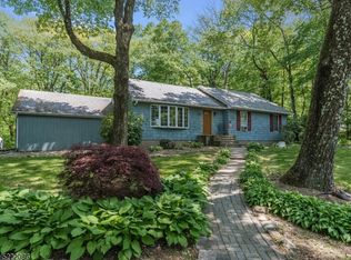 52 Maple Ave, Stockholm, NJ 07460