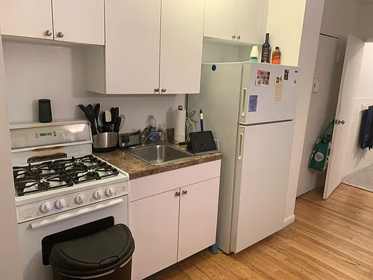 Rented by Tompkins Square Realty | media 9