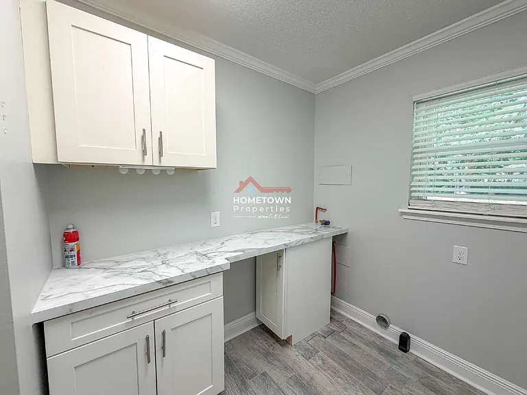 220 Cordoba St — Photo 27