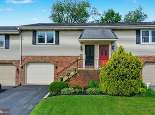 606 S Cedar St, Lititz, PA 17543