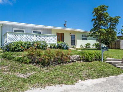 1438 Hillcrest Dr, Lake Worth, FL, 33461