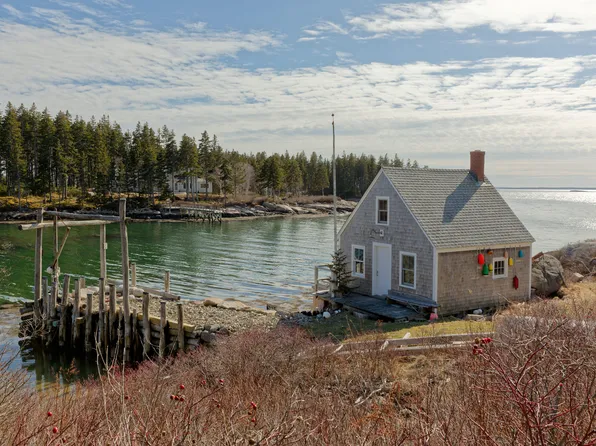 30 Sand Beach Road, Stonington, ME 04681