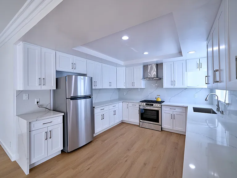 Unit 32 - 3 Bedroom, 2 Bathroom, 1800 sqft