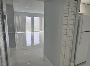 17911 NW 68th Ave APT P102, Hialeah, FL 33015