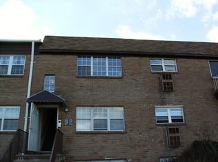 401 College Dr, Edison, NJ 08817