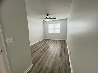 5922 Prescott Ct, Charlotte, NC 28269