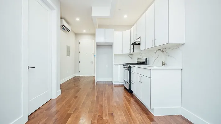 Rented by Nooklyn NYC LLC | media 10