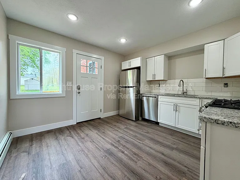 3253 Charlesgate Ave SW #C — Photo 7