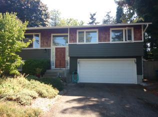 4011 SW 98th St, Seattle, WA 98136