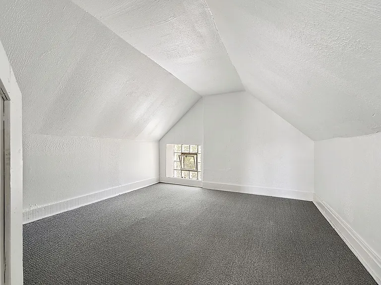 359 W 13th Ave — Photo 22
