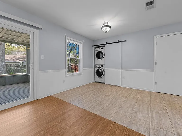 2637 Vassar Rd — Photo 8