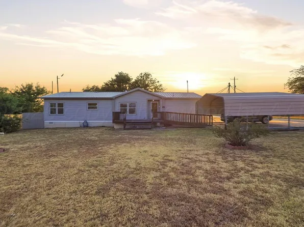 201 S Wall St, Shamrock, TX 79079