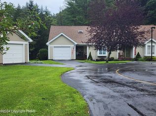 26 Turtle Way, Stroudsburg, PA 18360