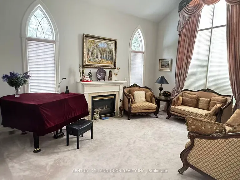 5 Dafoe Ct — Photo 11