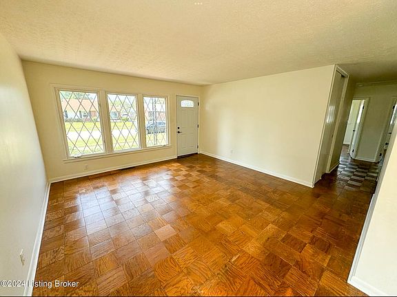 4th image of 2124 Peabody Ln