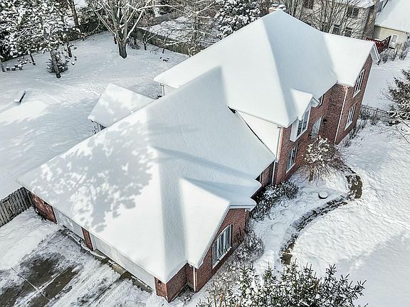 4th image of 3428 Swan Creek Dr