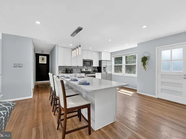 1104 Caddington Ave, Silver Spring, MD 20901
