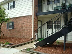2nd image of 215 Northpoint Ave Unit C