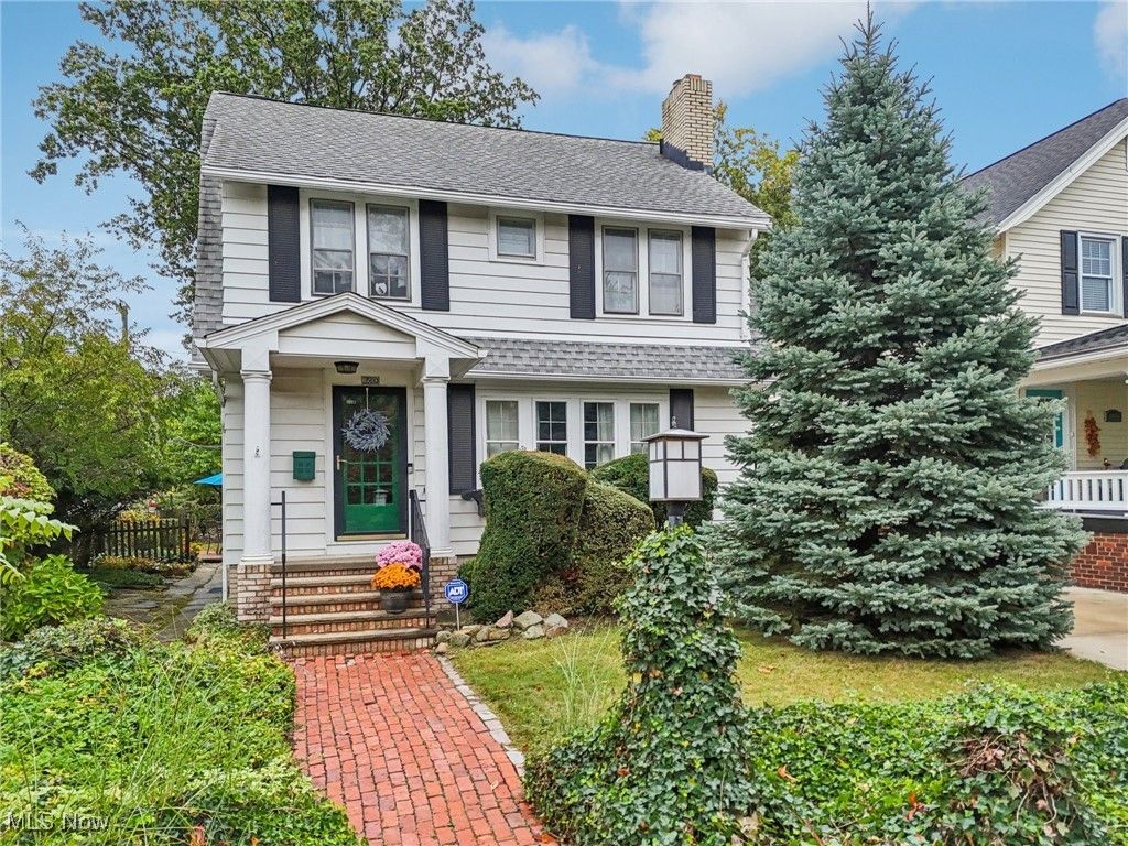 Real estate listing image