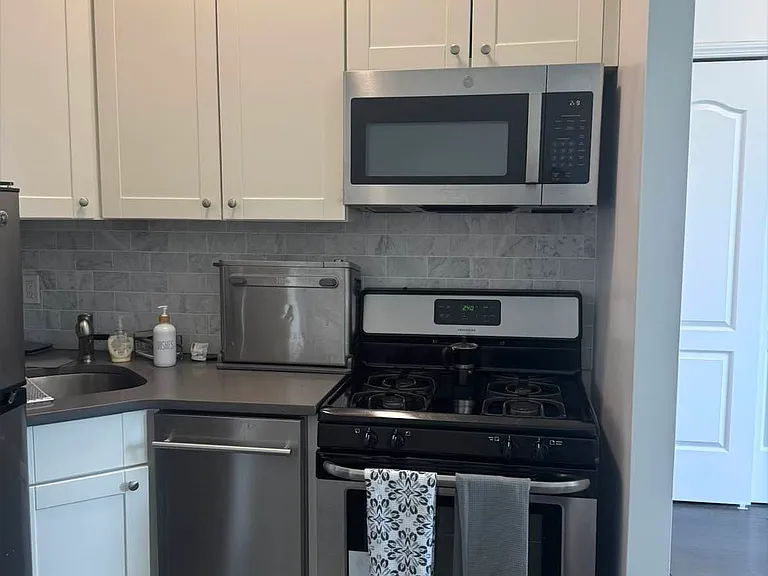 23 W 76th St #5A — Photo 6