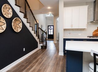 2808 Ranger Ln, Aubrey, TX 76227