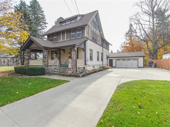 155 Central Ave, Silver Creek, NY 14136