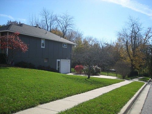 2nd image of 1140 SW Southcrest Dr