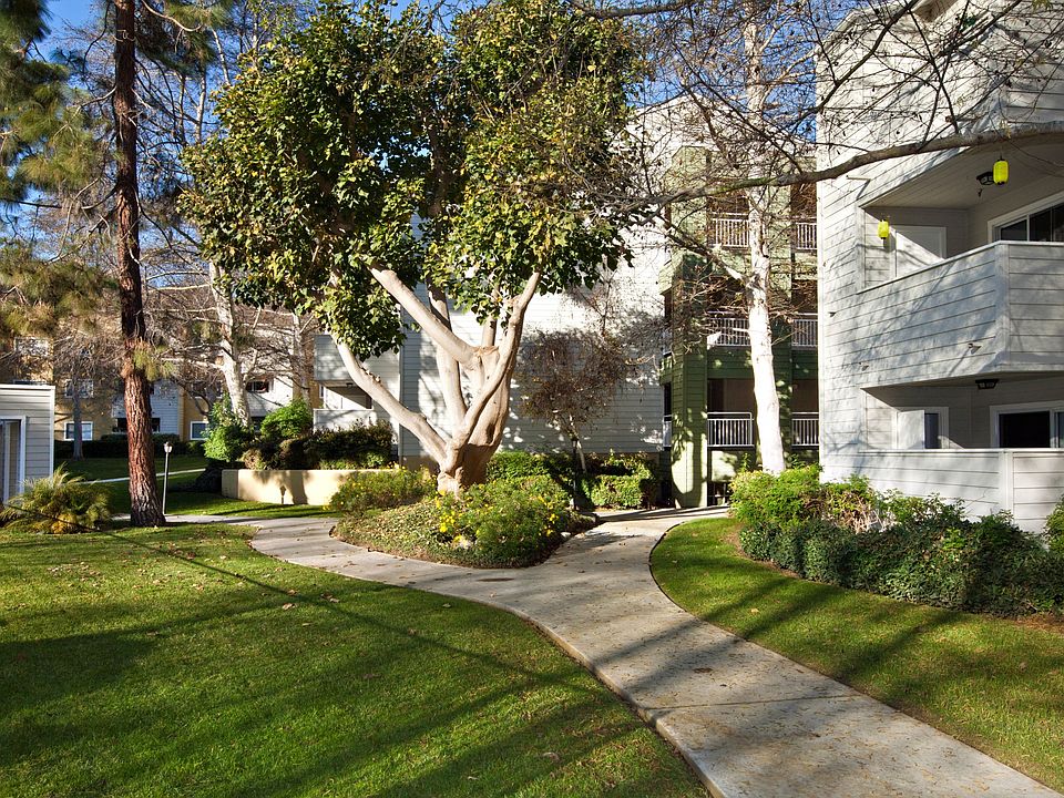 1st image of 2170 Carol View Dr