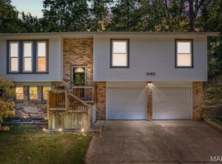 2062 Del Rio Dr, Arnold, MO 63010