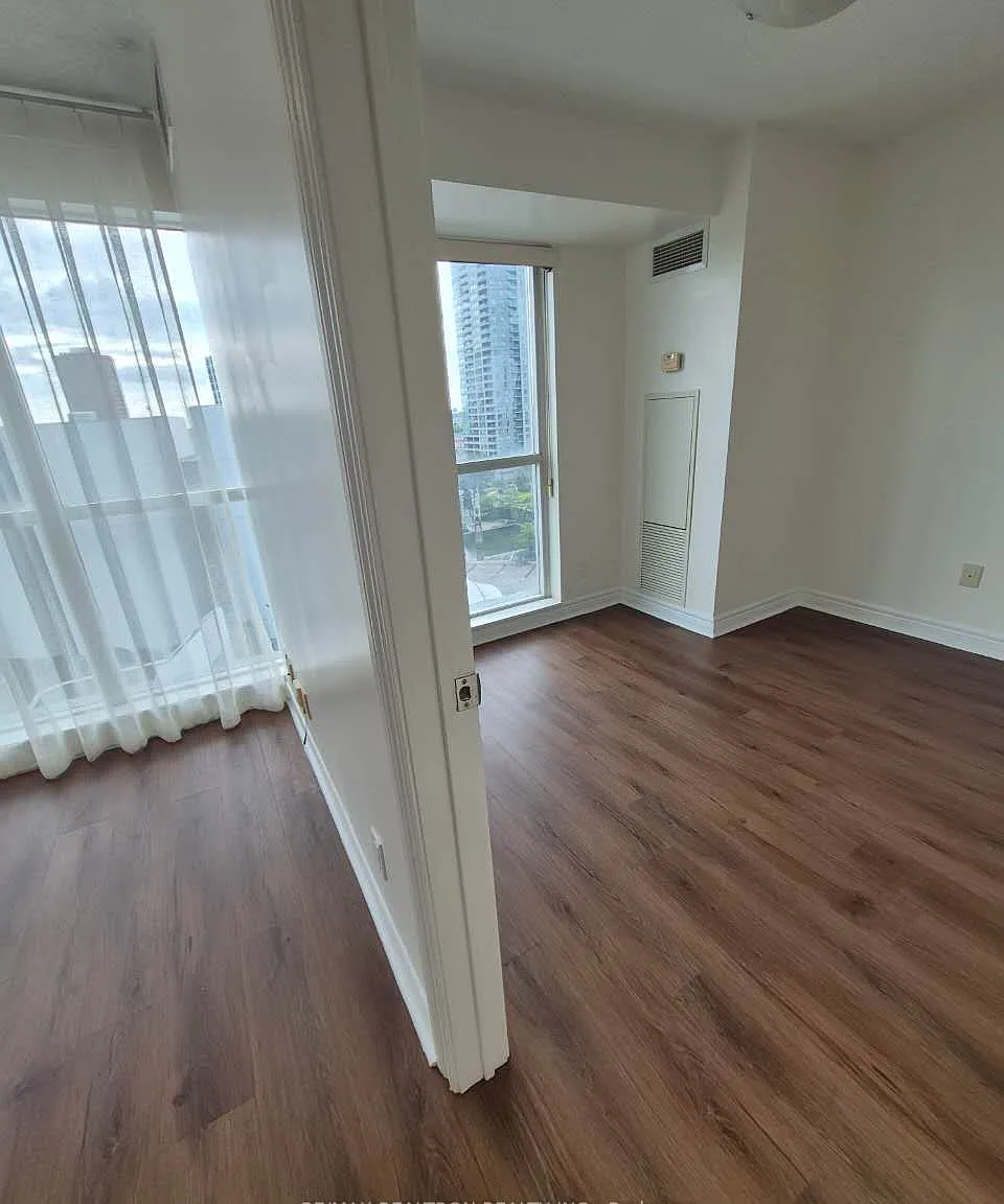 2 bed, $2,599 — Photo 4