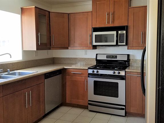 4th image of 1519 W 208th St Unit 103