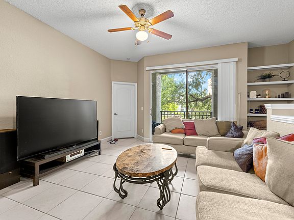 3rd image of 705 Mainsail Dr