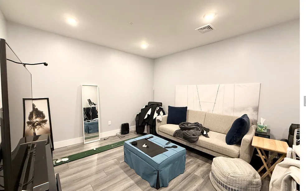 1 bed, 9999 sqft, $3,700 — Photo 3