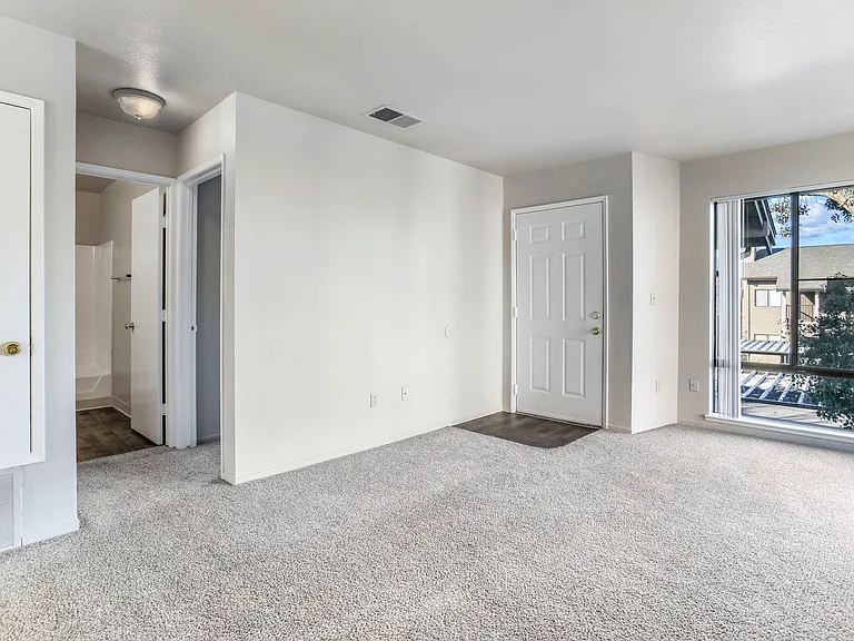 Avalon Place — Photo 12