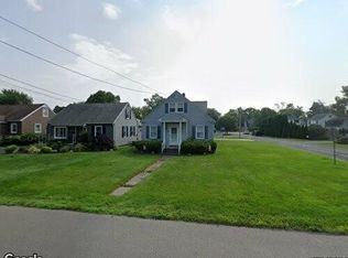 319 Newcastle Rd, Syracuse, NY 13219