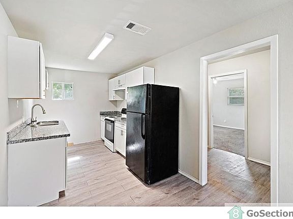 5th image of 2318 Rosalee St APT 16
