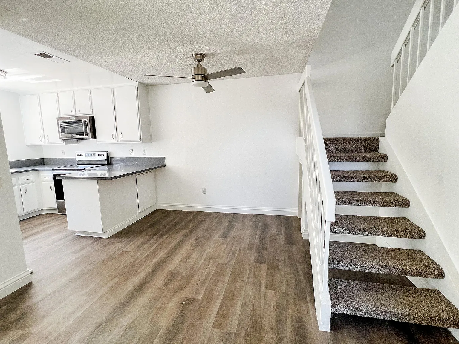 5440 Kiowa Dr — Photo 3