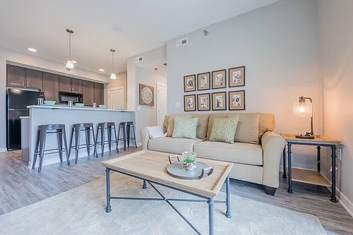 White Oak Apartments Photo 1
