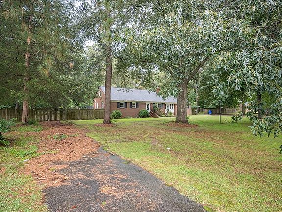 3rd image of 404 Kingsale Rd