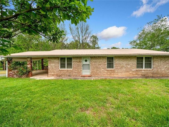 3011 Refuge Rd, Jasper, GA 30143