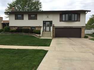 15432 Ridgeland Ave, Oak Forest, IL 60452