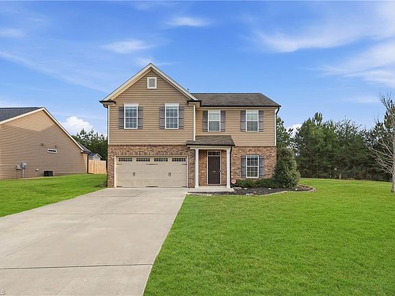 2nd image of 142 Bald Cypress Dr