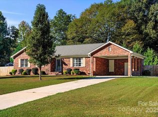 11001 S Hampton Dr, Mint Hill, NC 28227